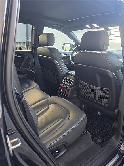 Audi Q7 24 of 30