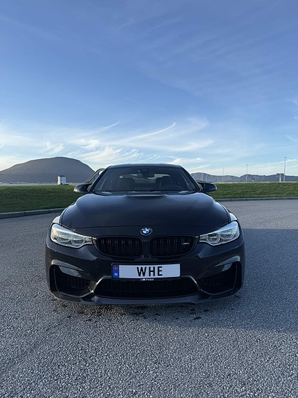 BMW M4 2 of 18