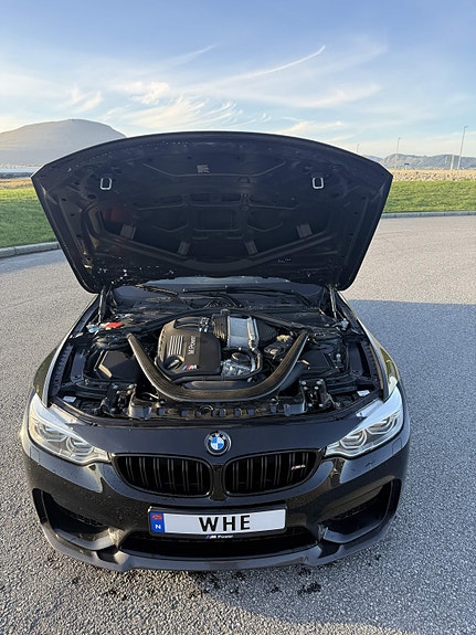 BMW M4 11 of 18