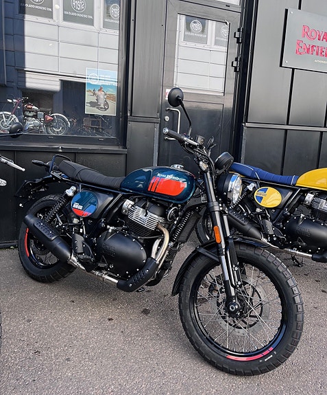 Royal Enfield BEAR 650 5 of 5