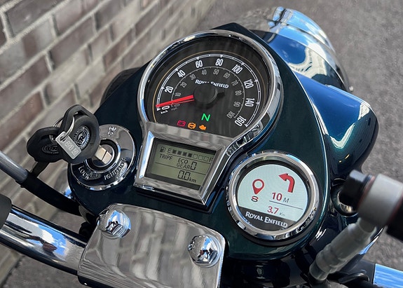 Royal Enfield Classic 350 7 of 16