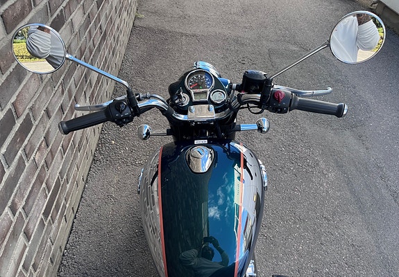 Royal Enfield Classic 350 14 of 16