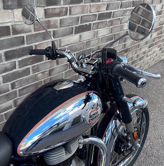 Royal Enfield Classic 350 9 of 16