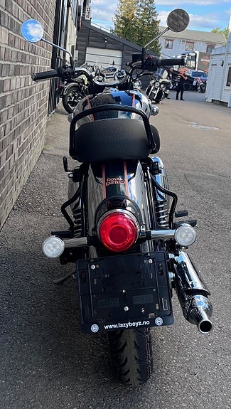Royal Enfield Classic 350 12 of 16