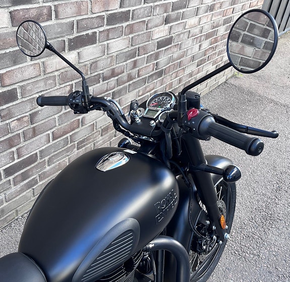 Royal Enfield Classic 350 5 of 5