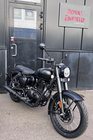 Royal Enfield Classic 350 12 of 16