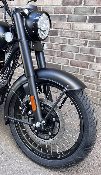 Royal Enfield Classic 350 6 of 16