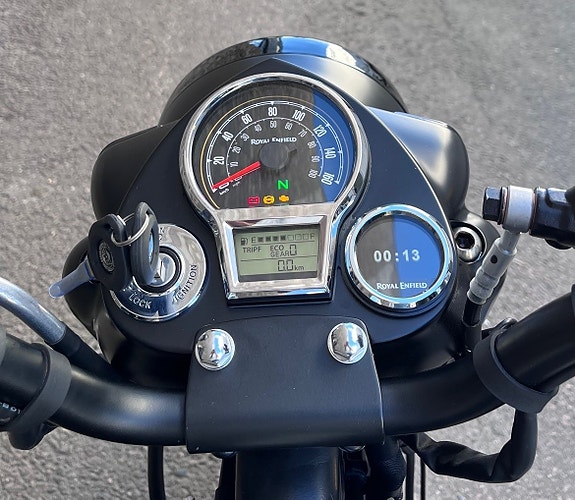 Royal Enfield Classic 350 7 of 16