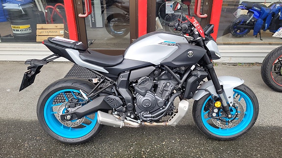 Yamaha MT 07 Y-AMT Automatgear 2 of 10