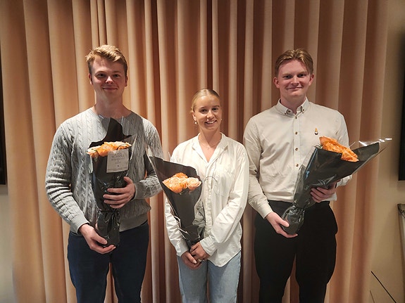 Forrige team av sommerkonsulenter etter fullført presentasjon :)