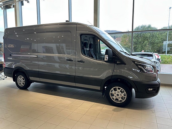 Ford Transit 2 of 14