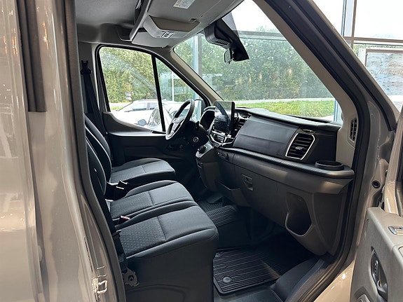 Ford Transit 4 of 14