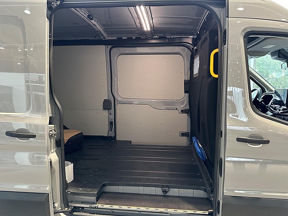 Ford Transit 5 of 14