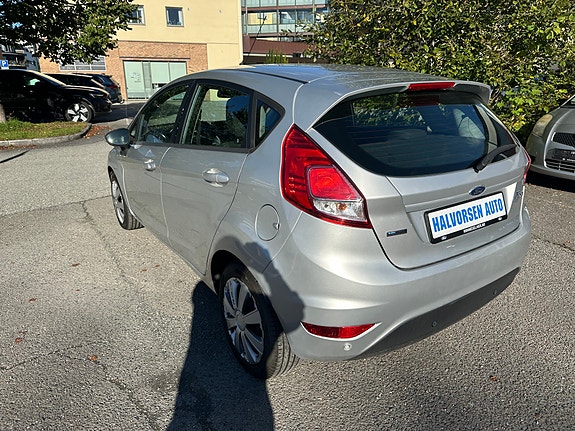 Ford Fiesta 2 of 20