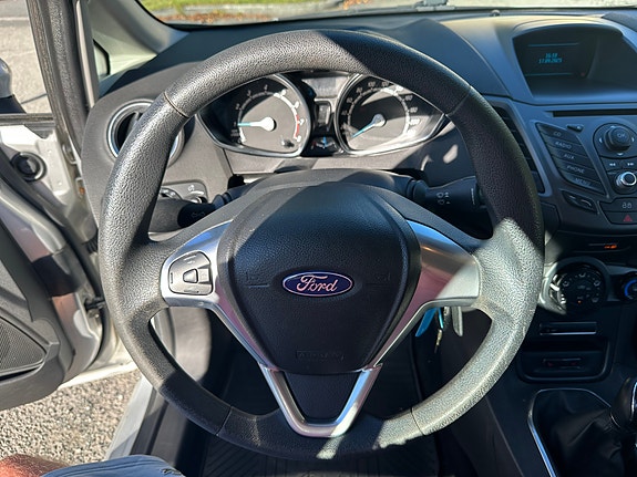 Ford Fiesta 8 of 20