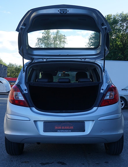Opel Corsa 26 of 30