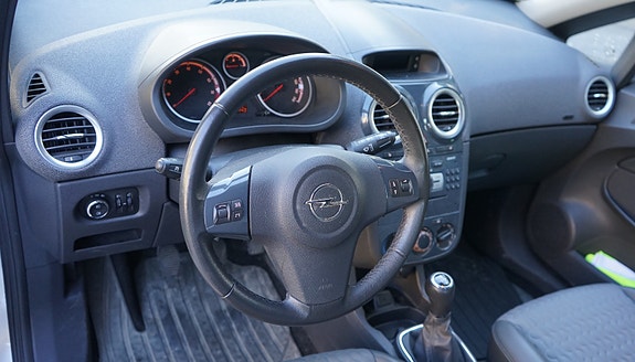 Opel Corsa 19 of 30