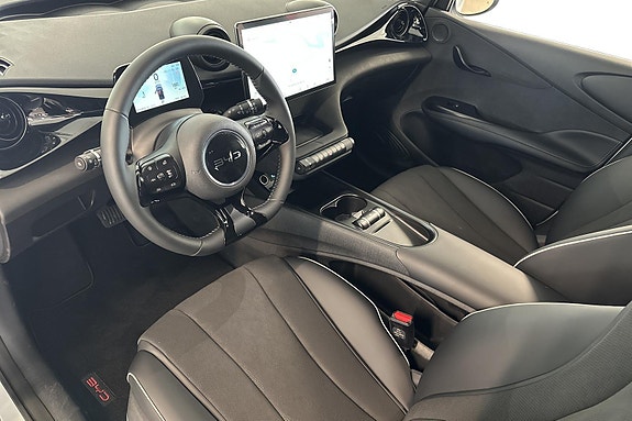 BYD Dolphin 8 of 26