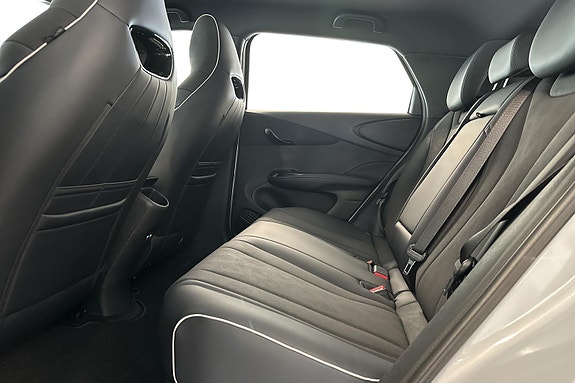 BYD Dolphin 7 of 26