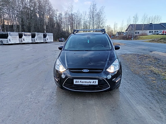 Ford S-MAX 2 of 30