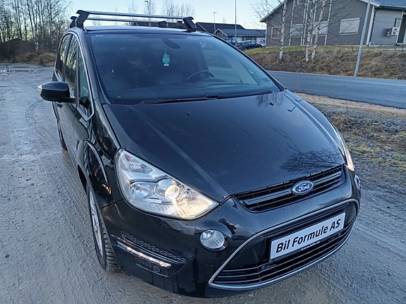Ford S-MAX 14 of 30