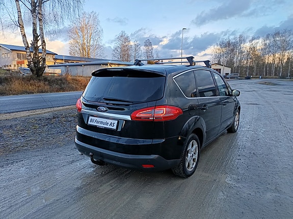 Ford S-MAX 5 of 30