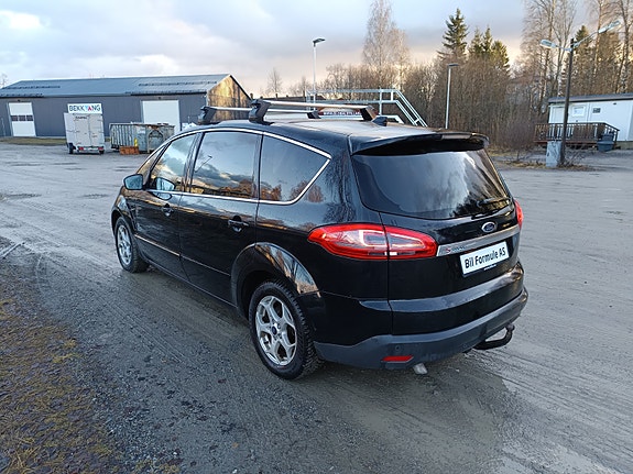 Ford S-MAX 7 of 30