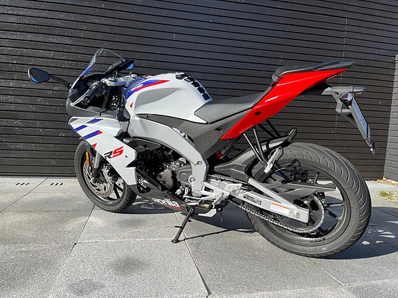 Aprilia RS 125 12 of 15
