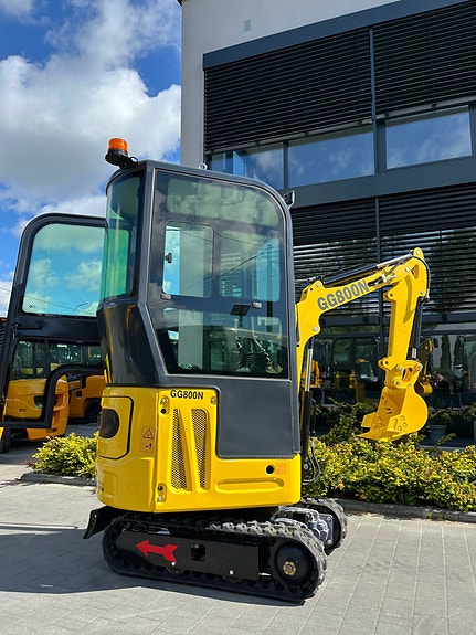 Andre STORSELGER! GÜNTER 1000KG MINIGRAVER MED TETT HYTTE OG VARME - BEGRENSET ANTALL 4 of 5