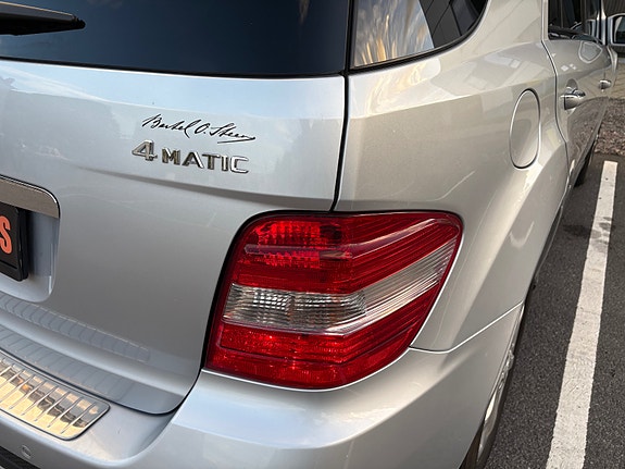 Mercedes-Benz ML280 14 of 30