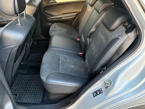 Mercedes-Benz ML280 23 of 30