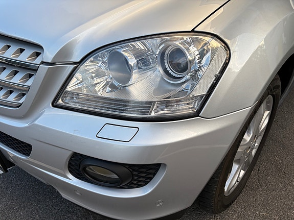 Mercedes-Benz ML280 12 of 30