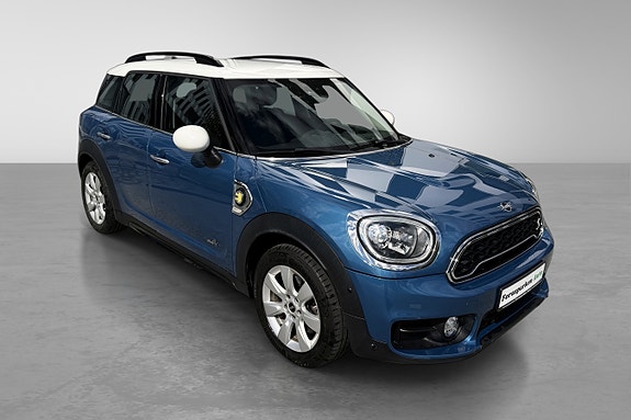MINI Countryman Cooper SE 2 of 30