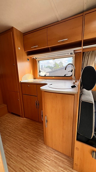 Hymer Classic - EU OK mai 2026 - Pris kan diskuteres ved hurtig avgjørelse • Masse ekstrautstyr! • B-klasse 29 of 30