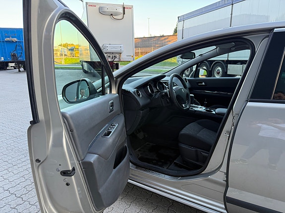 Peugeot 3008 13 of 30