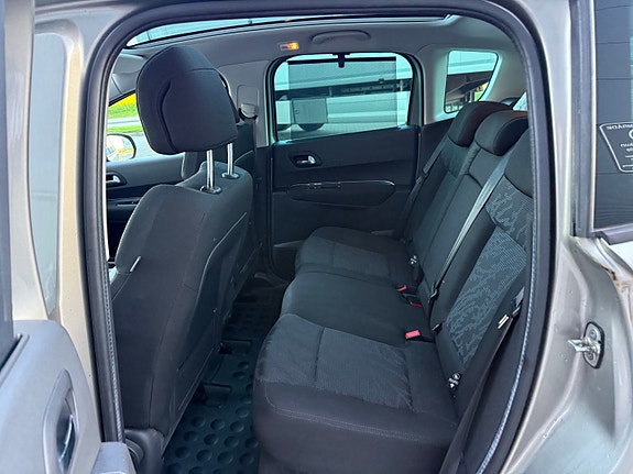 Peugeot 3008 17 of 30