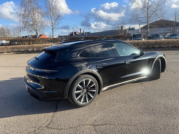 Porsche Taycan 4 of 23