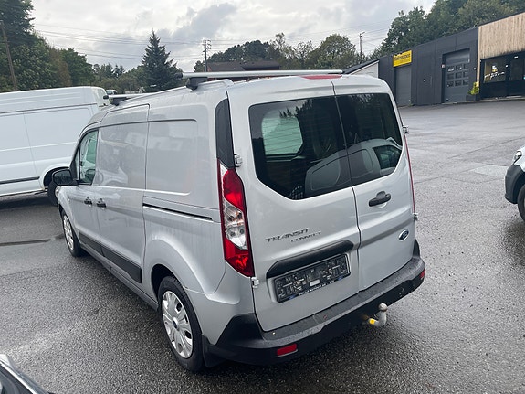 Ford Transit Connect 8 of 17