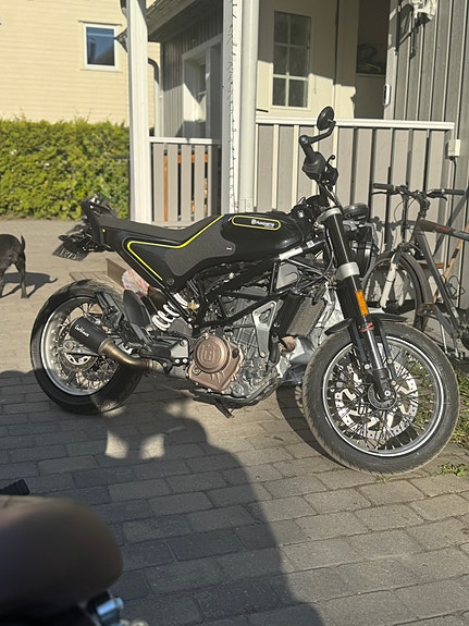 Husqvarna Svartpilen 401 5 of 5