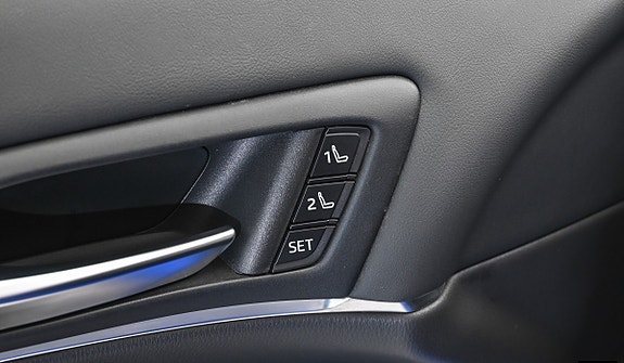 Toyota Mirai 9 of 30