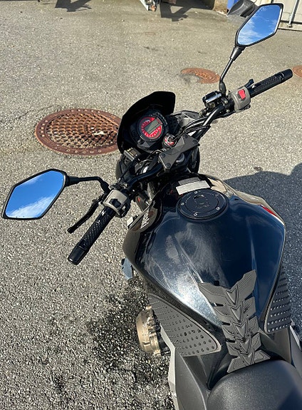 Kawasaki Z 750 6 of 10
