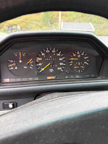 Mercedes-Benz E250 18 of 30