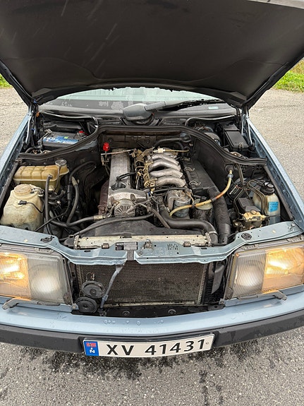 Mercedes-Benz E250 27 of 30