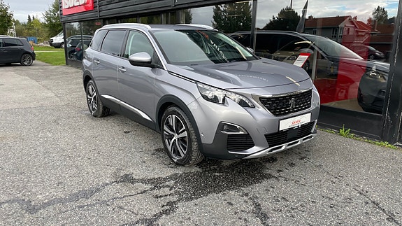 Peugeot 5008 4 of 5