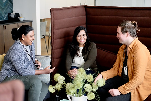 tre kolleger i sosial sone