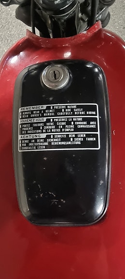 Honda CB 100 14 of 18
