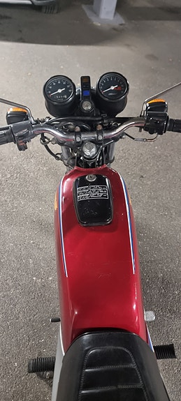 Honda CB 100 10 of 18