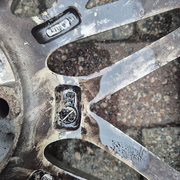 Product image 2 of 7