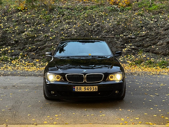 BMW 730d 2 of 11
