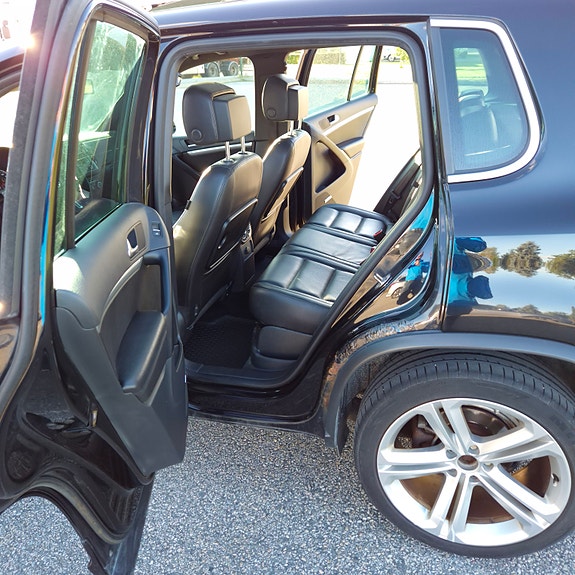 Volkswagen Tiguan 14 of 25